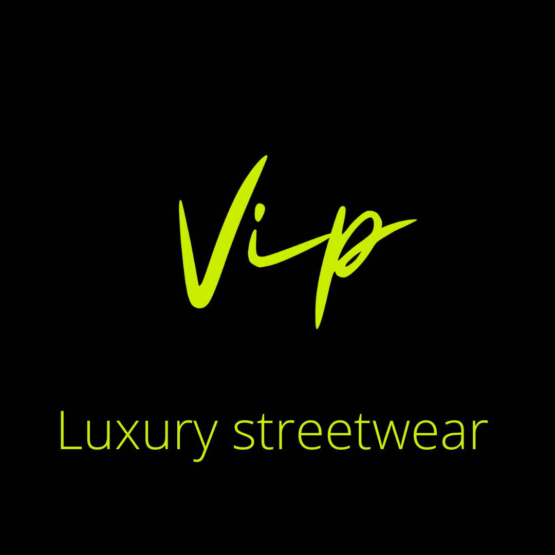 PRIVATE SHOPPING EXPERIENCE