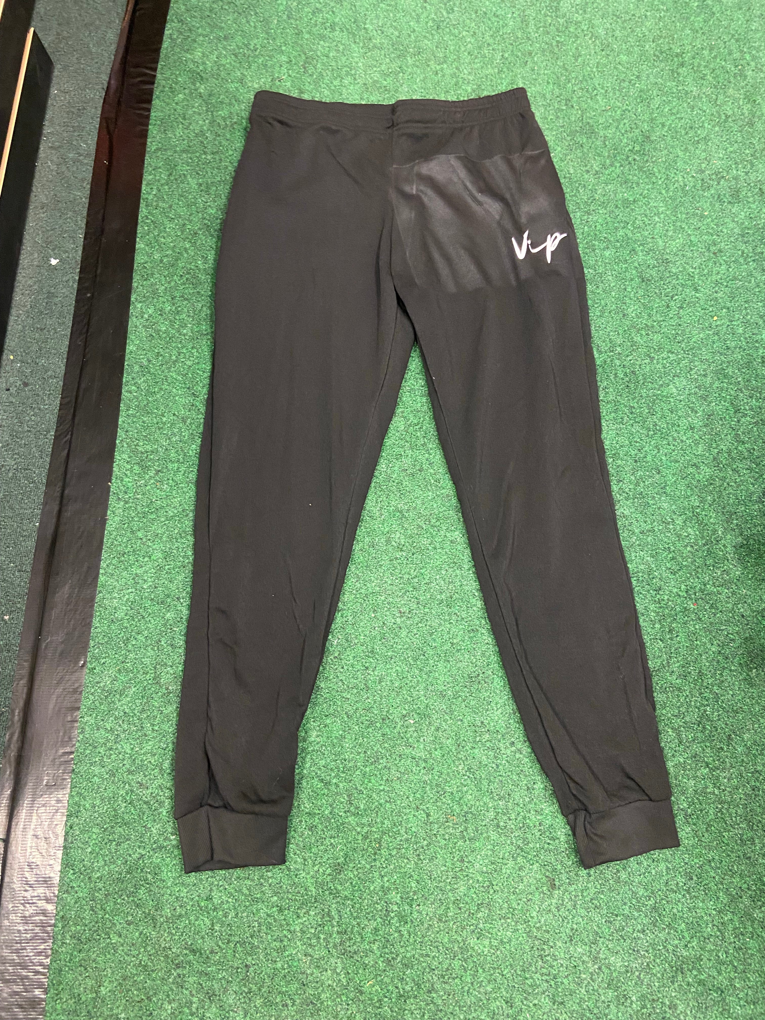 EVERYDAY SIGNATURE JOGGER IN BLACK