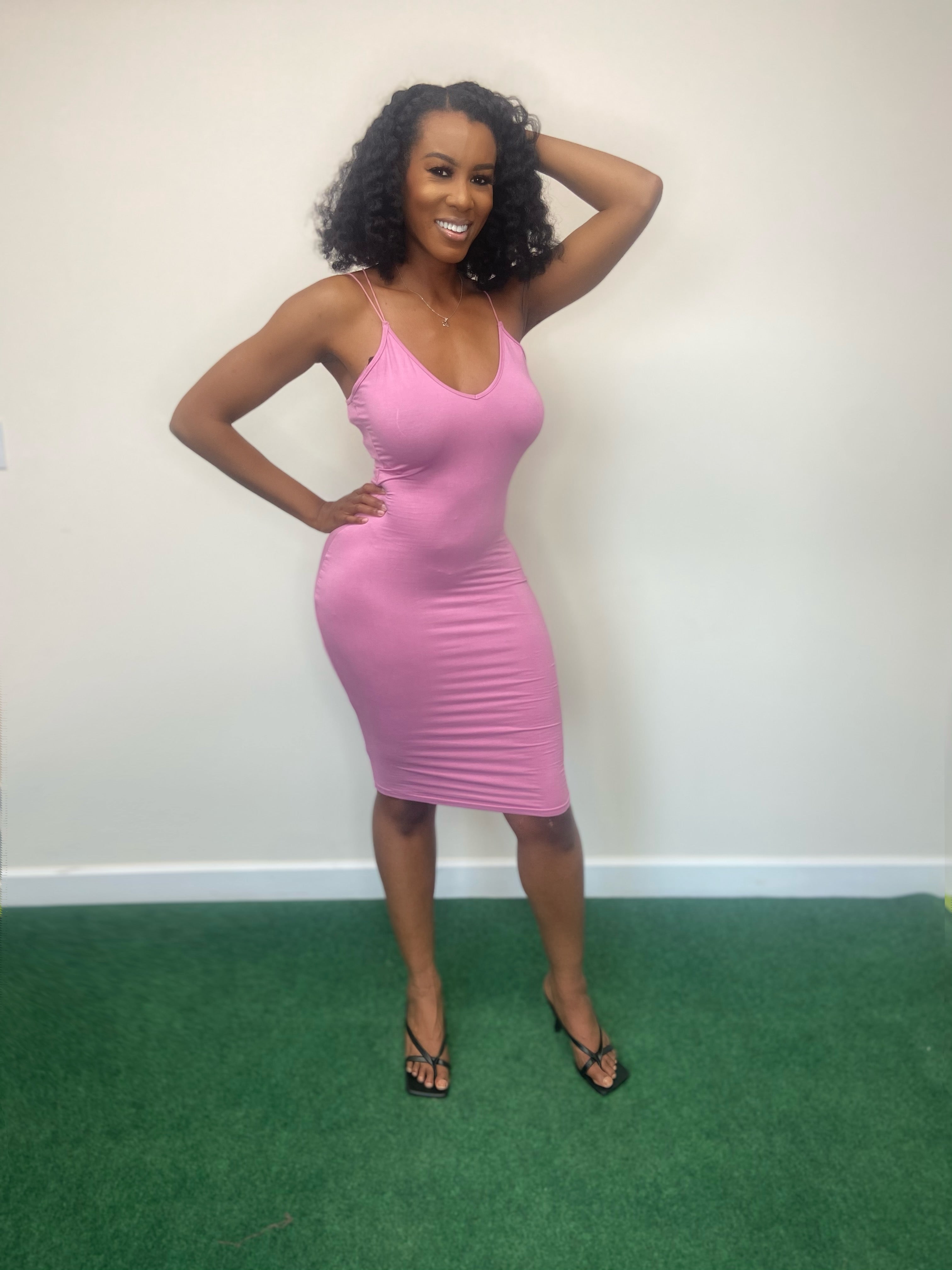 SO ICON DRESS IN PINK