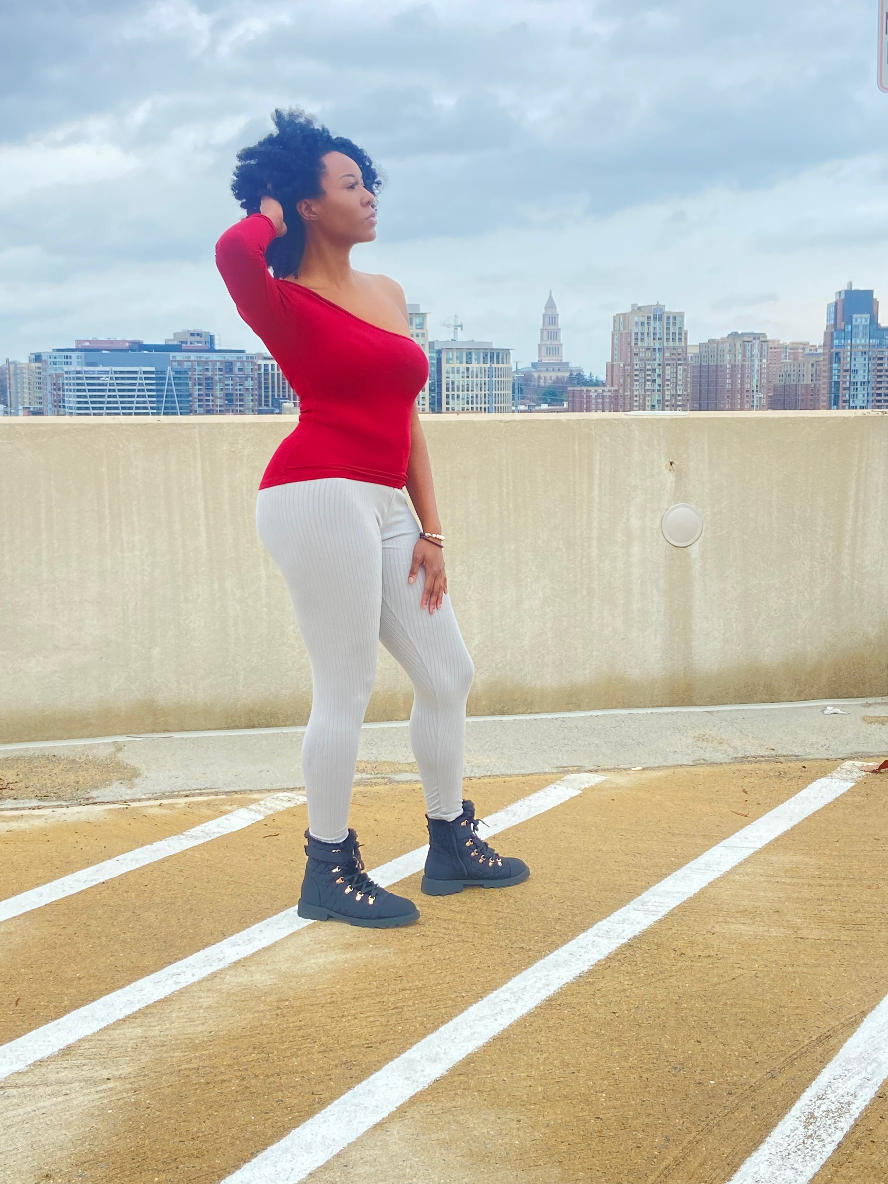 ONE SIDED RED RIBBED TOP