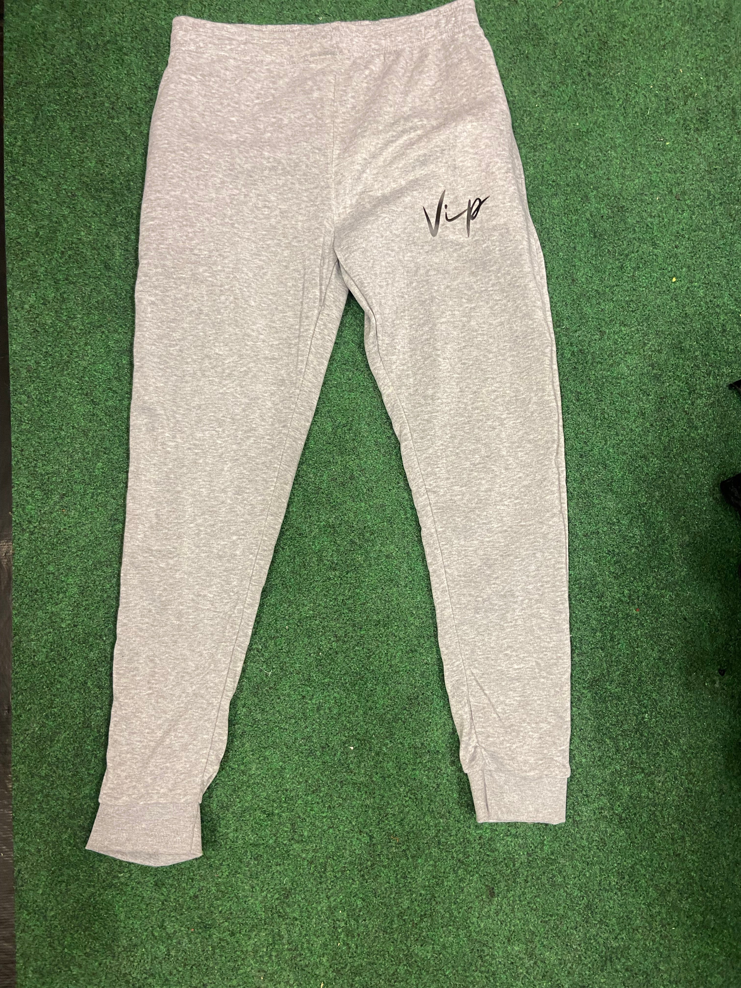 EVERYDAY SIGNATURE HOODIE IN GREY