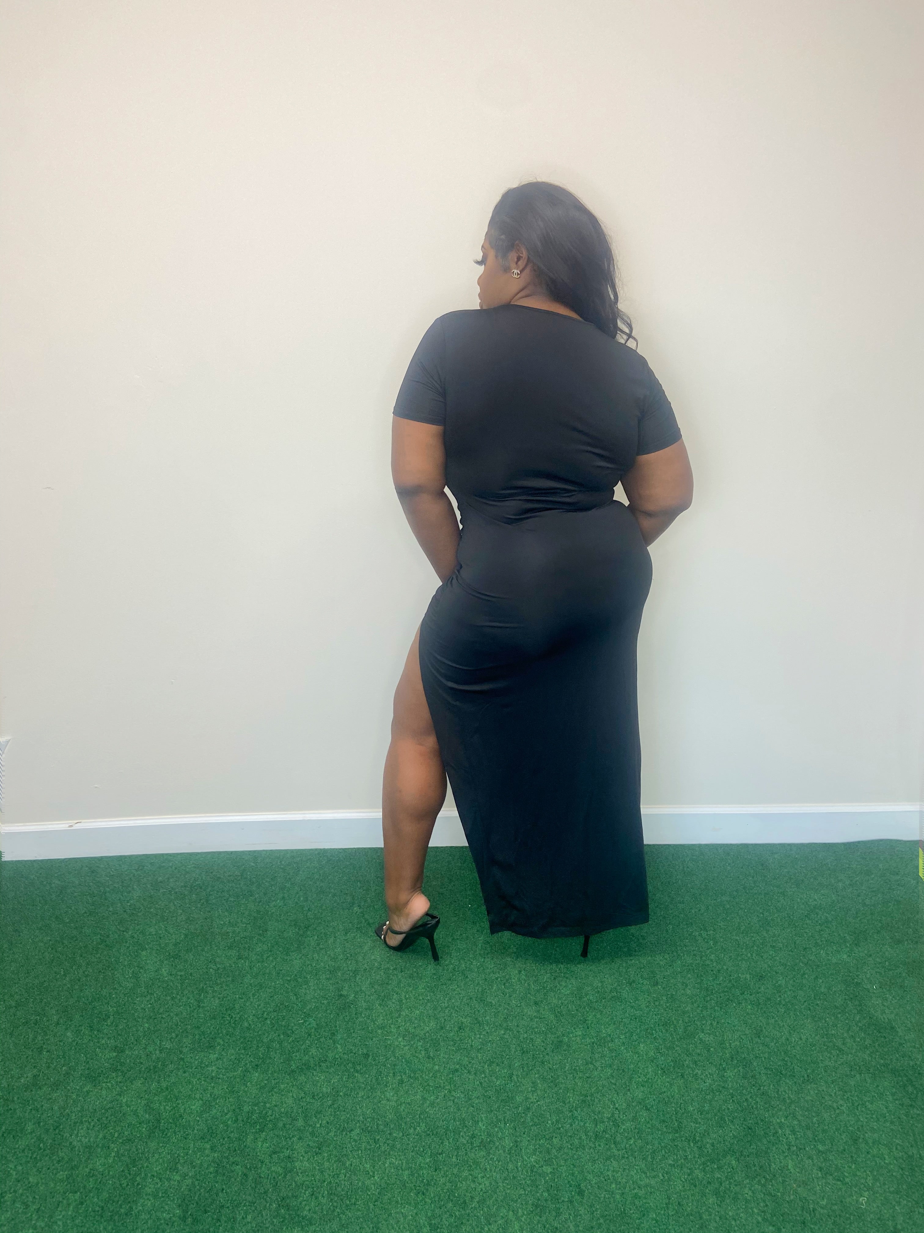 SHES READY SLIT DRESS