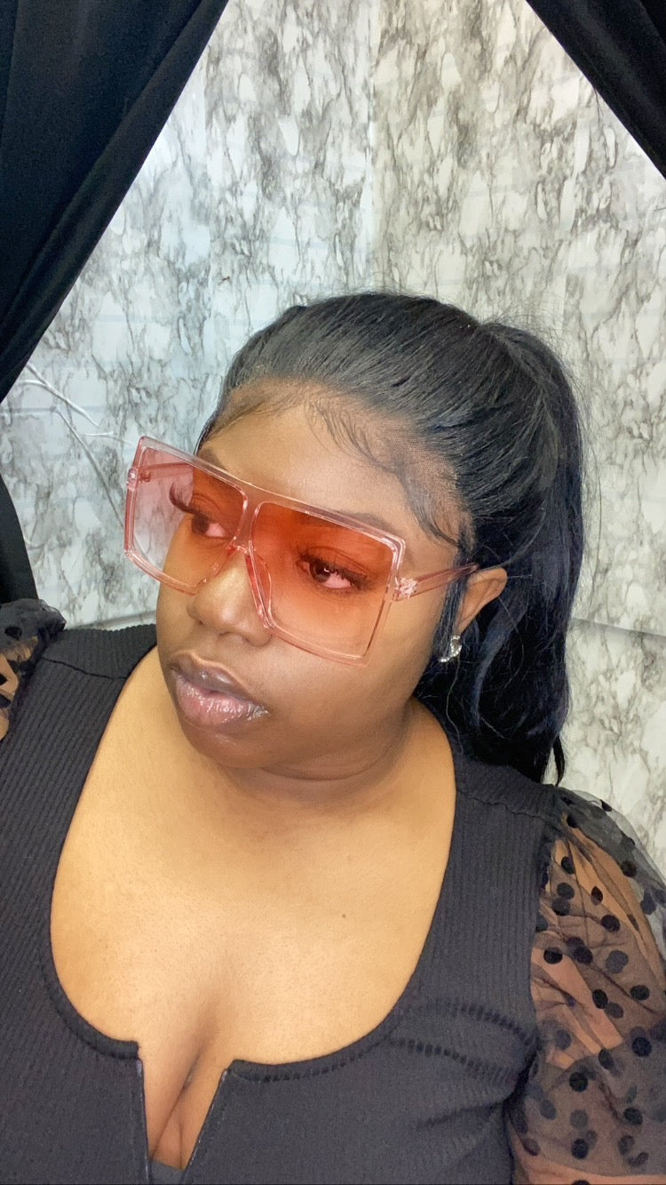 Peach Chloe shades