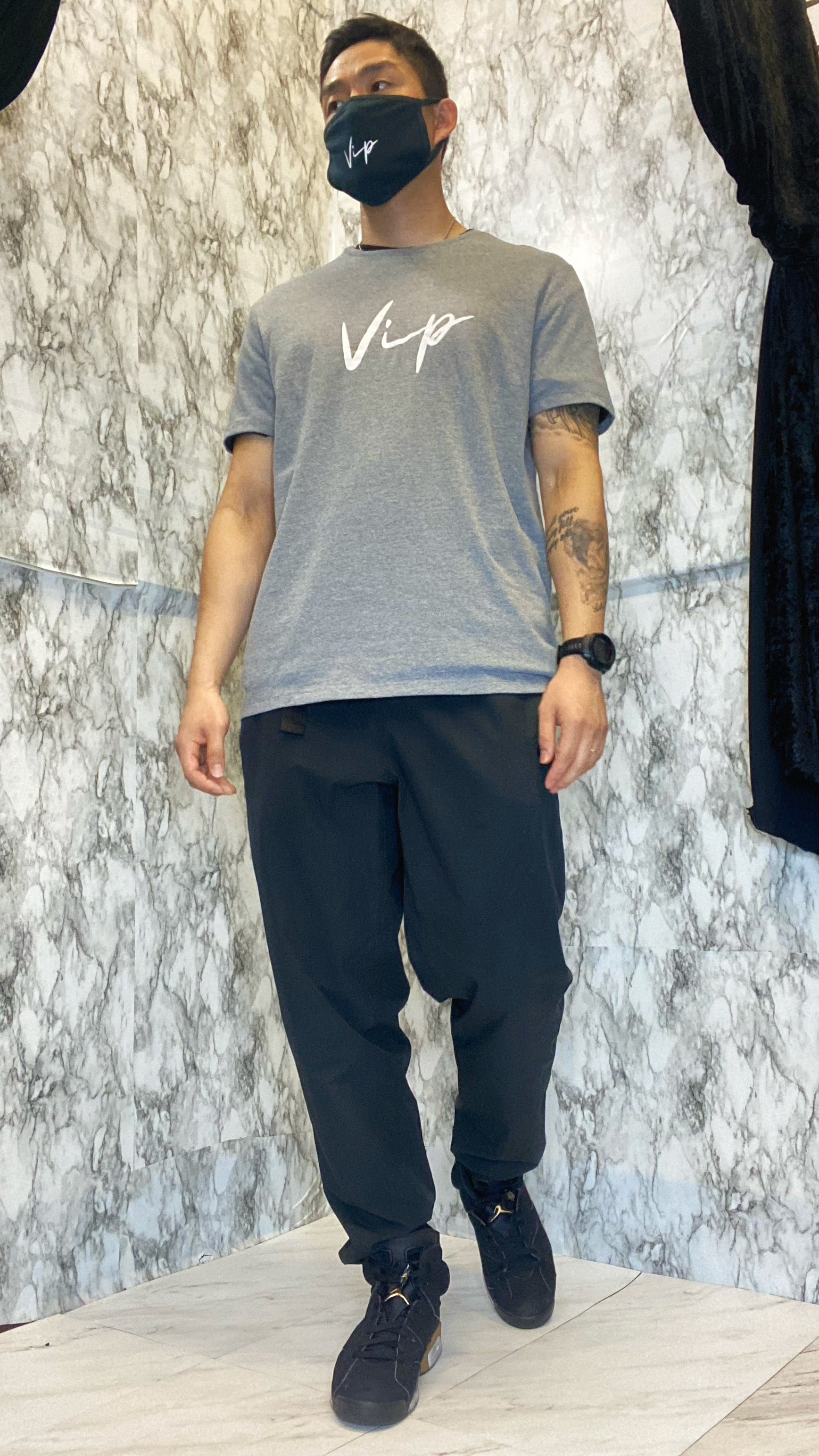 2.0 SIGNATURE TEE GREY